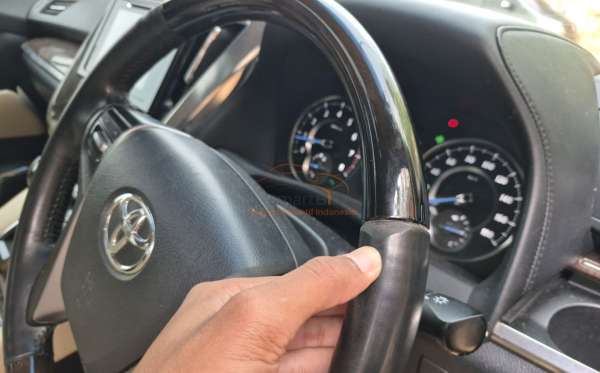 TOYOTA ALPHARD 2.5 G