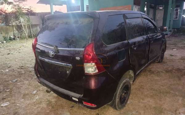 TOYOTA AVANZA 1.3 G