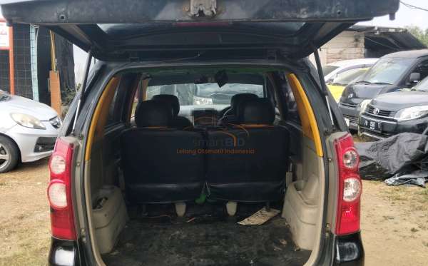 TOYOTA  AVANZA
