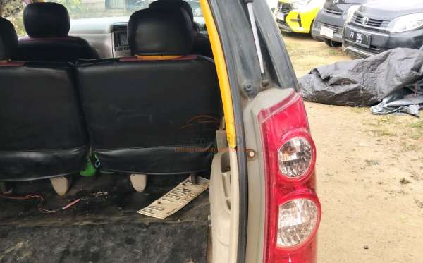 TOYOTA  AVANZA