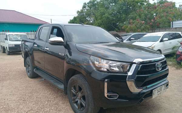 TOYOTA HILUX 2.4G DC 4X4