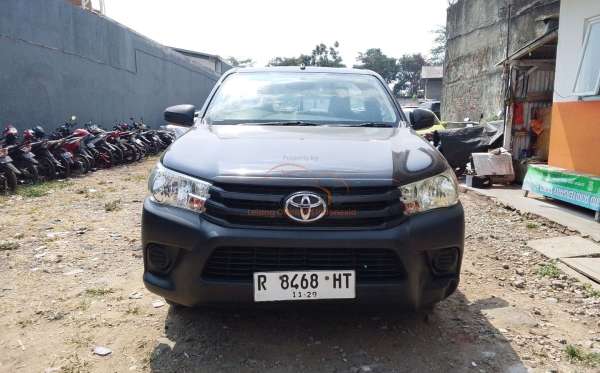 TOYOTA  HILUX  PICK UP