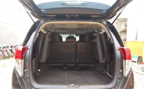 TOYOTA INNOVA 2.4 G
