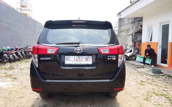 TOYOTA INNOVA 2.4 G