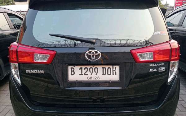 TOYOTA INNOVA 2.4 G