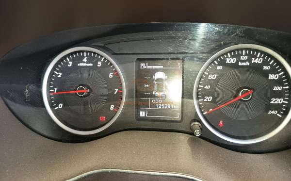 WULING CORTEZ 1.8C