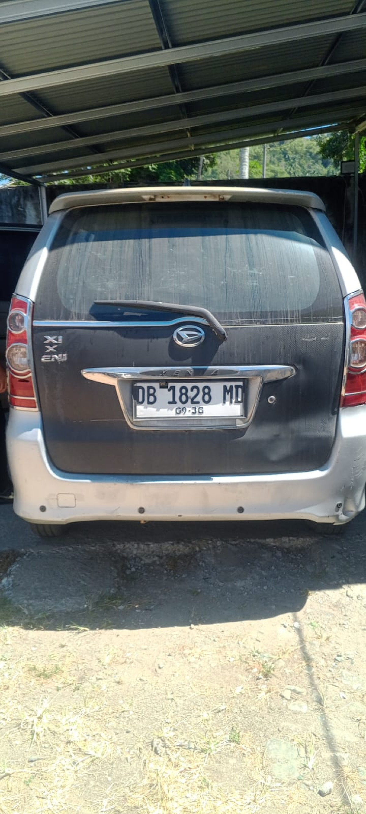 DAIHATSU XENIA