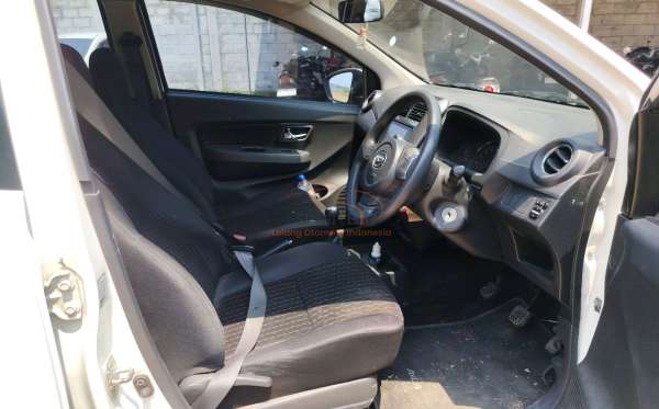 DAIHATSU AYLA 1.2R