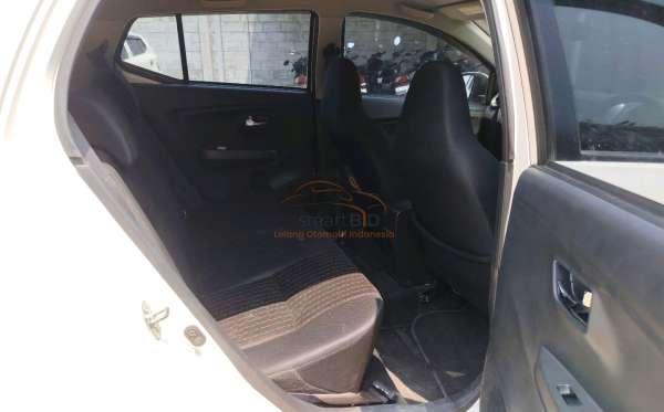 DAIHATSU AYLA 1.2R