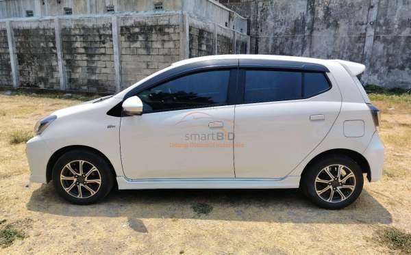 DAIHATSU AYLA 1.2R