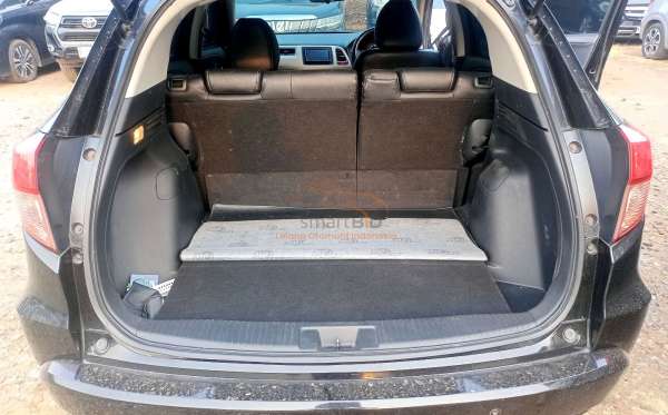 HONDA HRV 1.8 RS CVT CKD