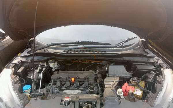 HONDA HRV 1.8 RS CVT CKD