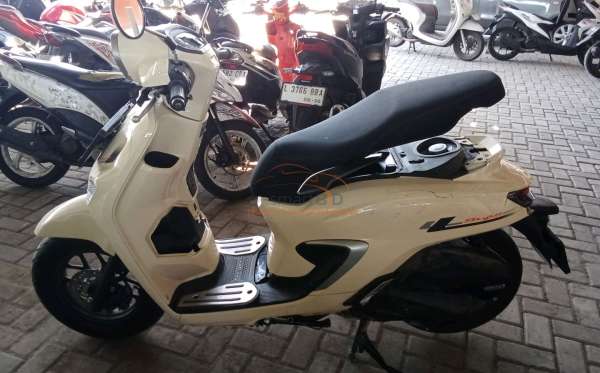 HONDA STYLO