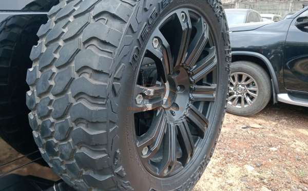 HUMMER H3