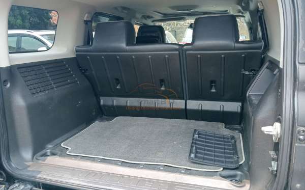 HUMMER H3