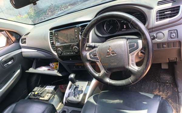 MITSUBISHI PAJERO SPORT 2.5L EXCEED (4X2)