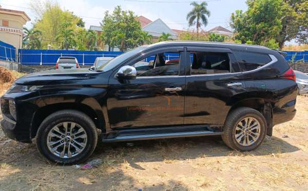 MITSUBISHI PAJERO SPORT 2.5L EXCEED (4X2)