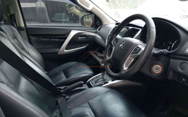 MITSUBISHI PAJERO SPORT 2.5L EXCEED (4X2)