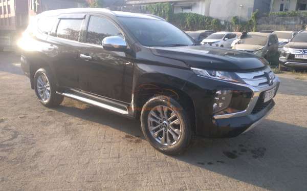 MITSUBISHI PAJERO SPORT 2.5L EXCEED (4X2)