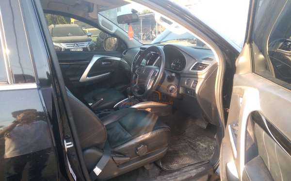 MITSUBISHI PAJERO SPORT 2.5L EXCEED (4X2)