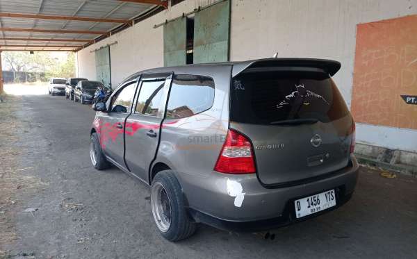 NISSAN LIVINA