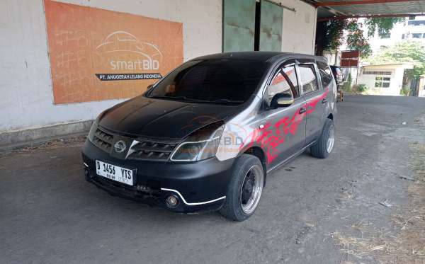 NISSAN LIVINA
