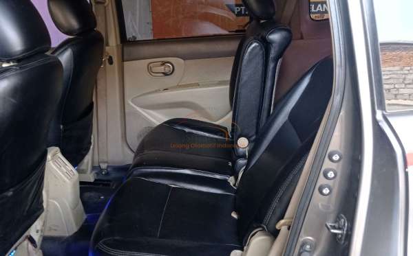 NISSAN LIVINA