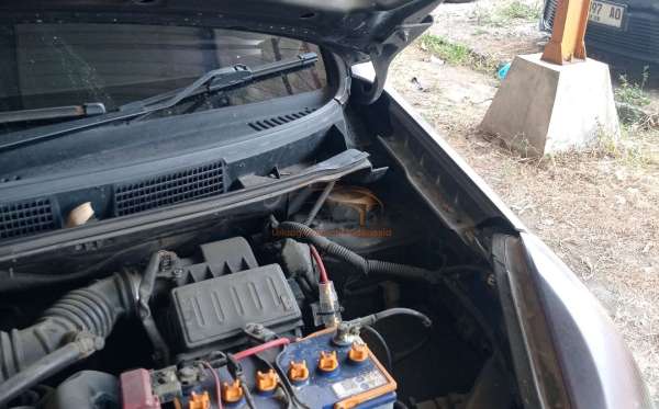 NISSAN LIVINA