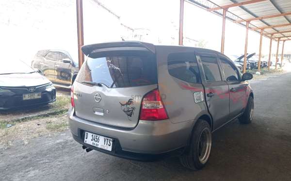 NISSAN LIVINA