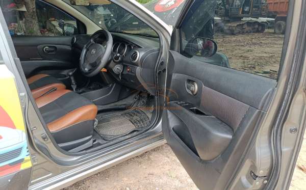 NISSAN LIVINA X-GEAR
