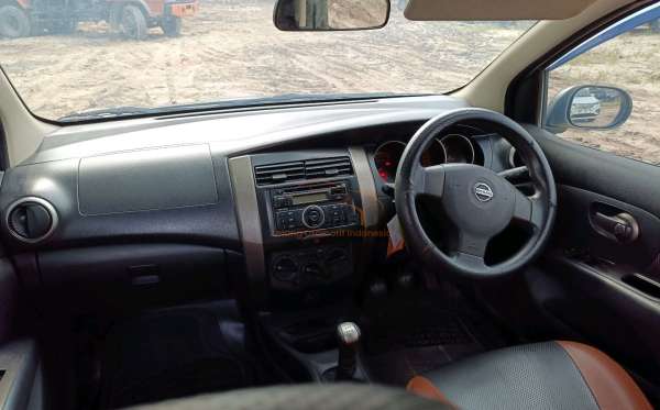 NISSAN LIVINA X-GEAR