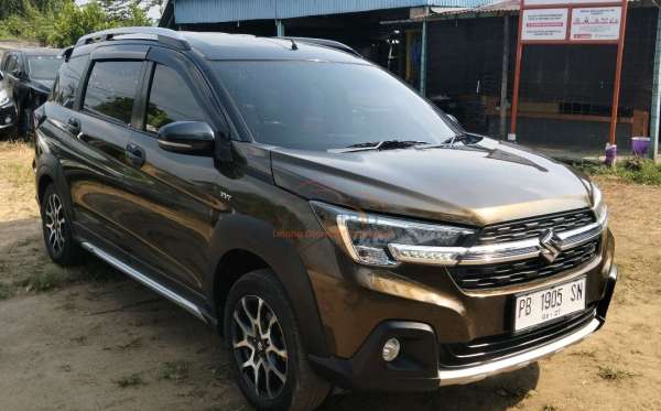 SUZUKI XL7