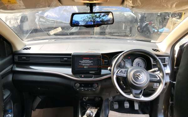 SUZUKI XL7