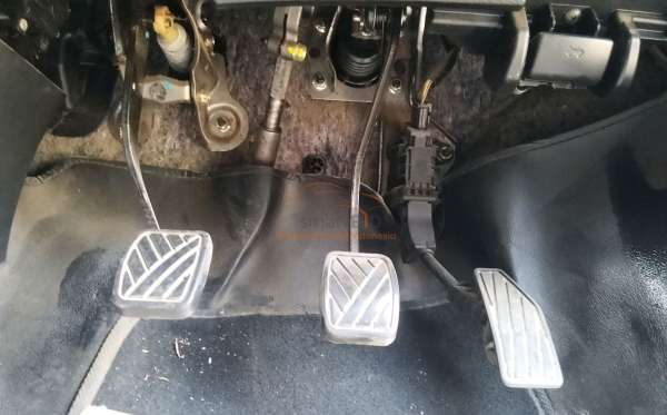 SUZUKI XL7