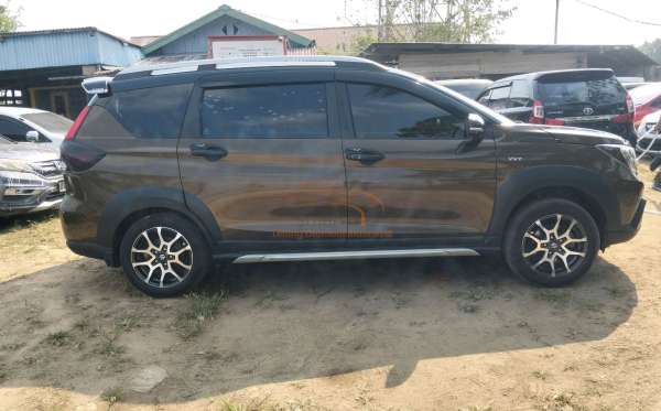 SUZUKI XL7
