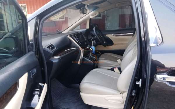 TOYOTA ALPHARD 2.5