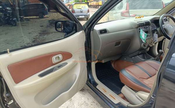 TOYOTA AVANZA 1.3 G