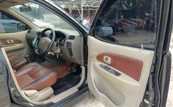 TOYOTA AVANZA 1.3 G