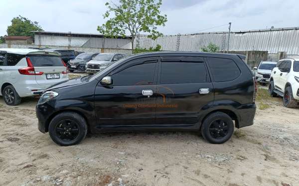 TOYOTA AVANZA 1.3 G