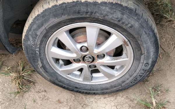 TOYOTA  AVANZA  1.3 G