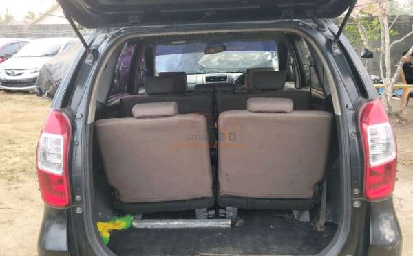 TOYOTA  AVANZA  1.3 G