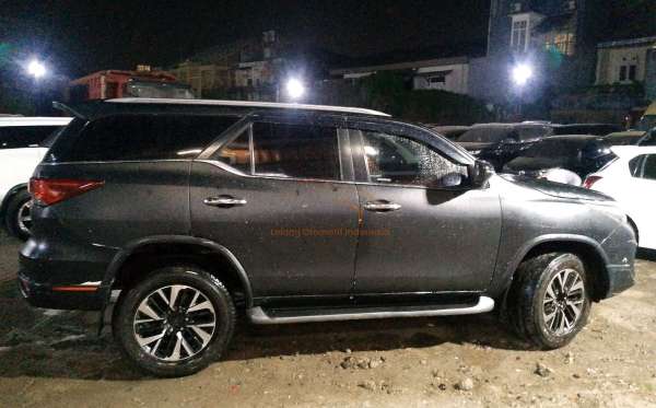 TOYOTA FORTUNER 2.4 VRZ