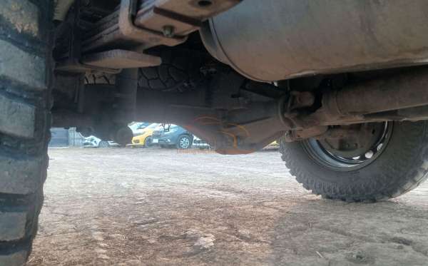 TOYOTA HILUX 2.4 E
