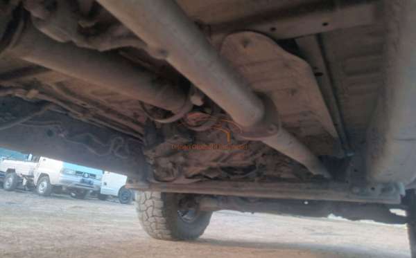 TOYOTA HILUX 2.4 E