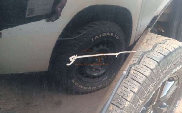 TOYOTA HILUX 2.4G DC 4X4