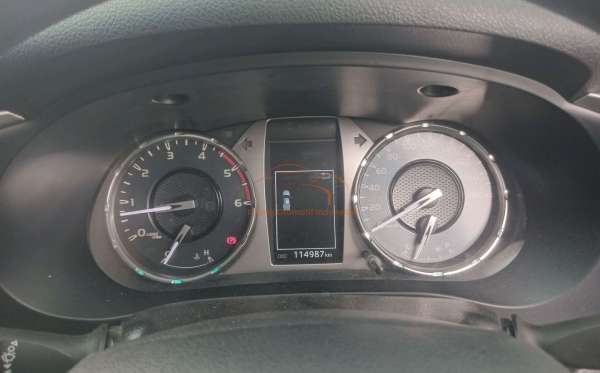 TOYOTA HILUX 2.4G DC 4X4