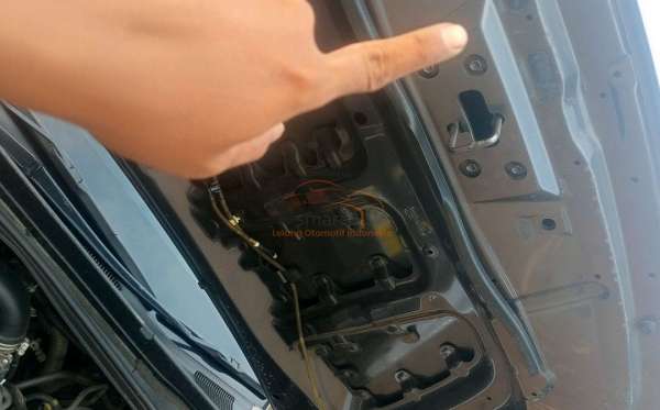 TOYOTA INNOVA 2.0 V