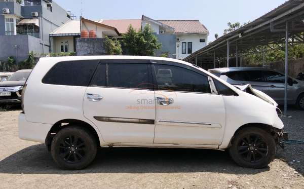 TOYOTA KIJANG INNOVA G