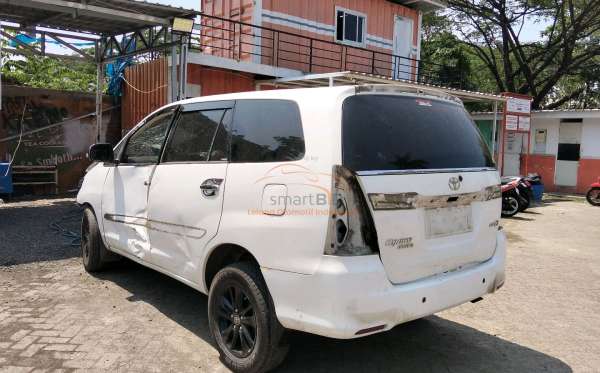 TOYOTA KIJANG INNOVA G