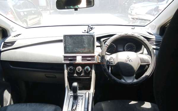 MITSUBISHI XPANDER 1.5L
